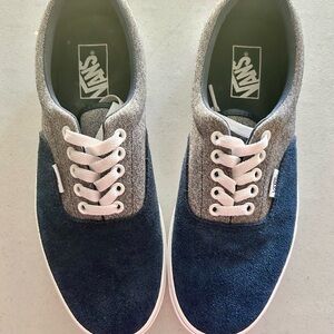 Vans Unisex Navy Sneakers